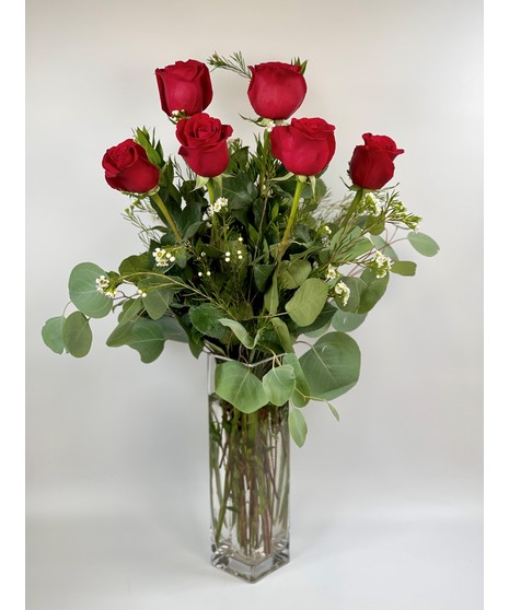 6 Roses in a Vase