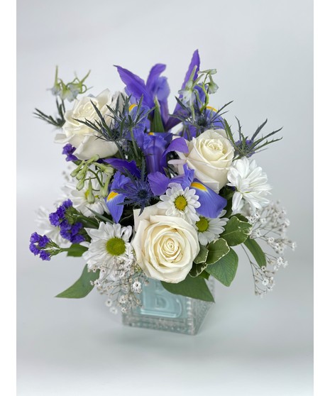 https://www.swensonandsilacciflowers.com/images/itemVariation/v4_Crystalbabyblock-BlueBoy-23070643324.jpg